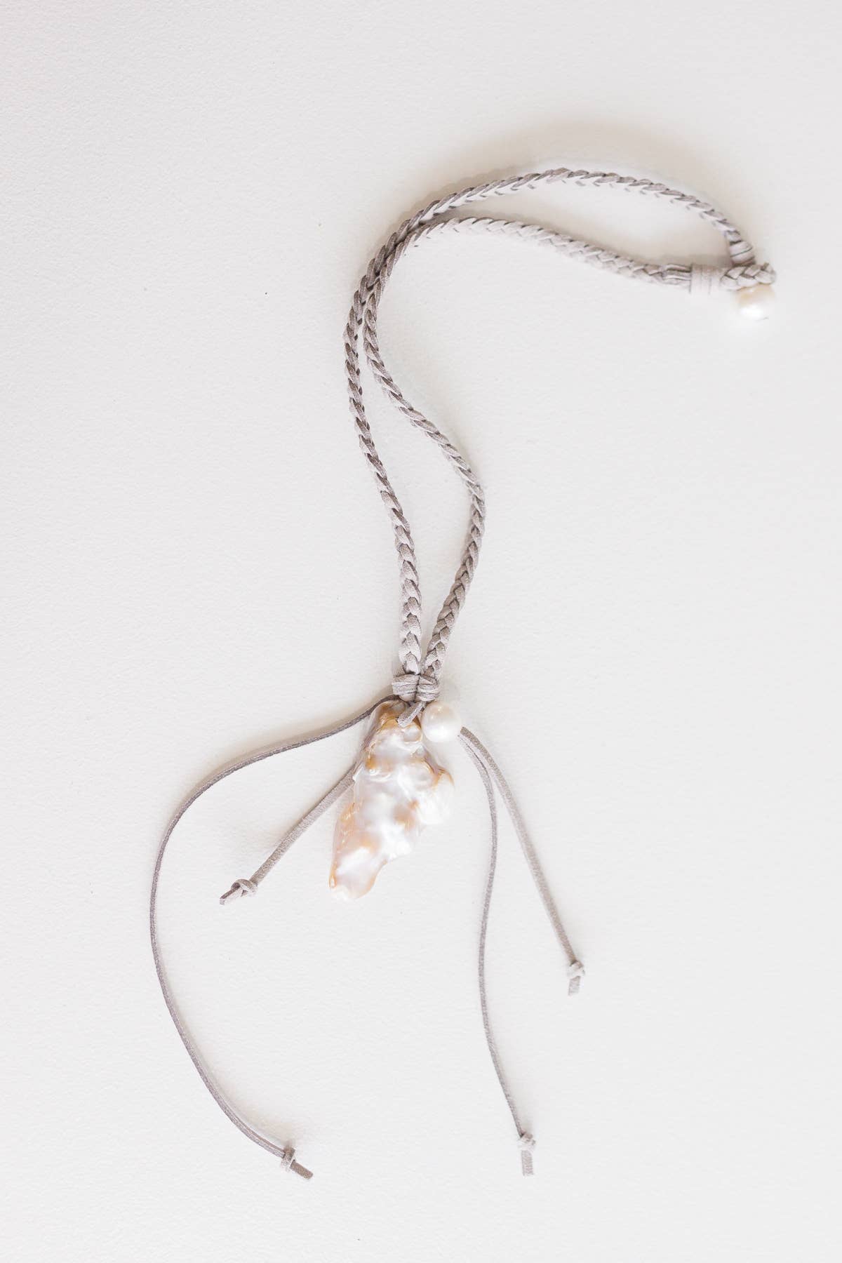 Leslie Curtis - 0505 Kelsey - Braided grey suede, large baroque 18"