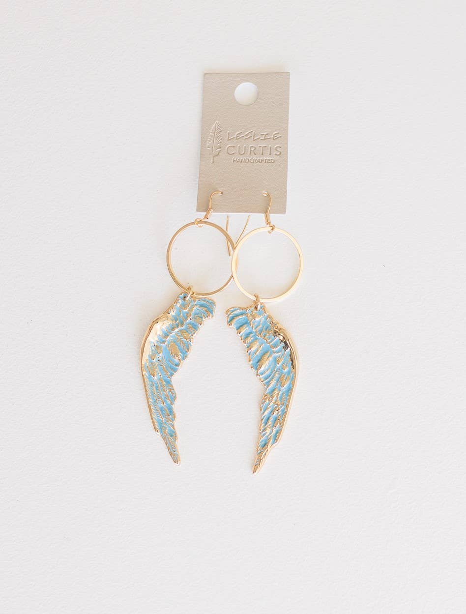 Leslie Curtis - 0896 Jolene - Verdi and gold angel wings.